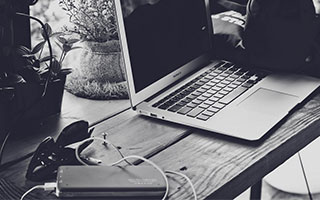 开云平台-两次滚进法国球门 抢掷边线球 C罗好想赢但没赢！